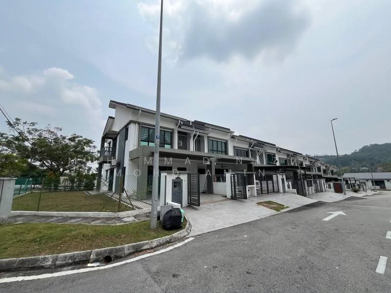 2-storey Terraced House for Rent in Sungai Merab (Dengkil) - Muhammad Nazli Mohd Amin - Exterior - PropertyGuru.com.my