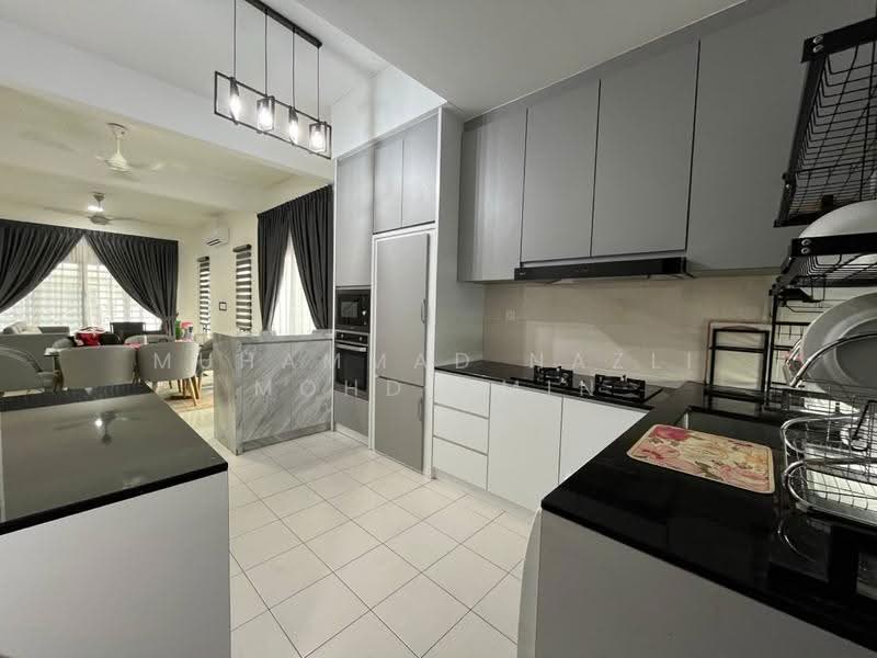 2-storey Terraced House for Rent in Sungai Merab (Dengkil) - Muhammad Nazli Mohd Amin - Kitchen - PropertyGuru.com.my