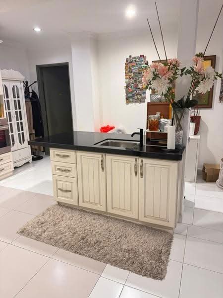 2-storey Terraced House for Sale in Seksyen U9 (Shah Alam) - Yeoh WY - Kitchen - PropertyGuru.com.my