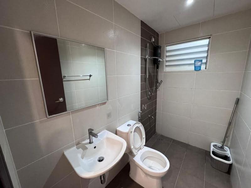 Kondominium untuk Disewa di Paraiso Residence @ The Earth - Kaven Heng - Bathroom - PropertyGuru.com.my
