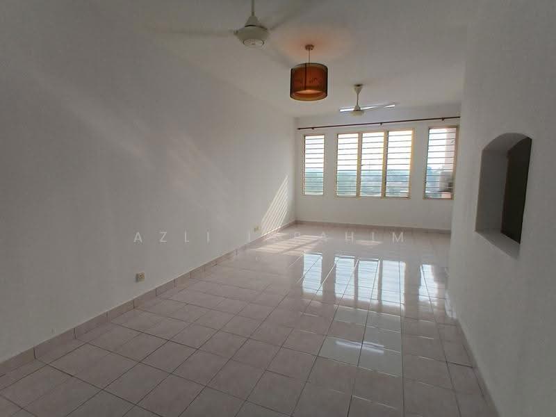 Condominium for Sale at De Rozelle - Azli Ibrahim - Living Room - PropertyGuru.com.my