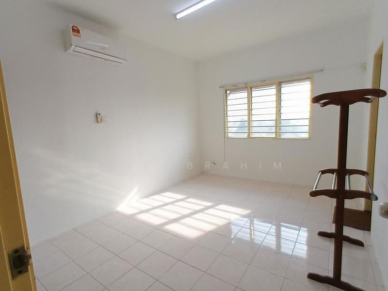 Condominium for Sale at De Rozelle - Azli Ibrahim - Interior - PropertyGuru.com.my