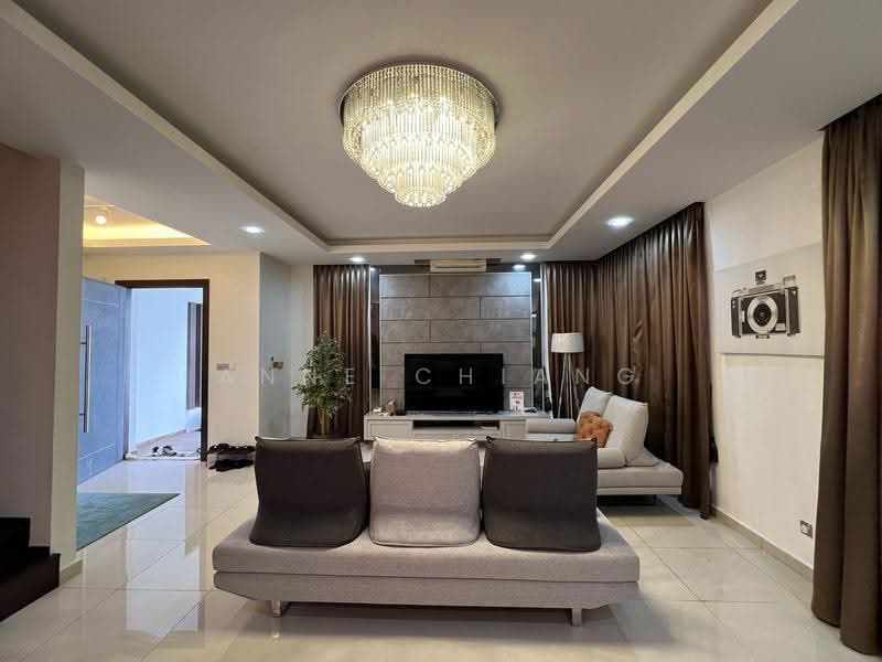 Cluster House for Sale in Horizon Hills (Iskandar Puteri (Nusajaya)) - Anne Chiang - Living Room - PropertyGuru.com.my