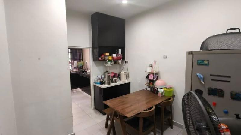 2-storey Terraced House for Sale in Taman Nusa Bestari (Iskandar Puteri (Nusajaya)) - James Bong - Kitchen - PropertyGuru.com.my