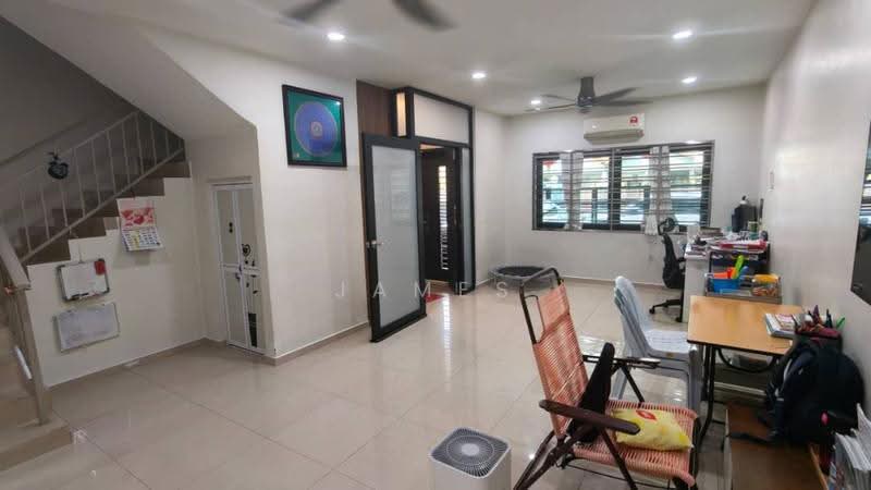 2-storey Terraced House for Sale in Taman Nusa Bestari (Iskandar Puteri (Nusajaya)) - James Bong - Living Room - PropertyGuru.com.my