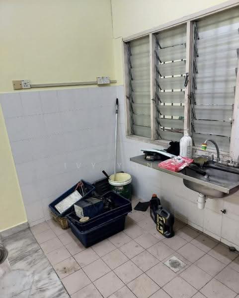 Rumah Teres untuk Dijual di Semenyih (Selangor) - Ivy Yong - Kitchen - PropertyGuru.com.my