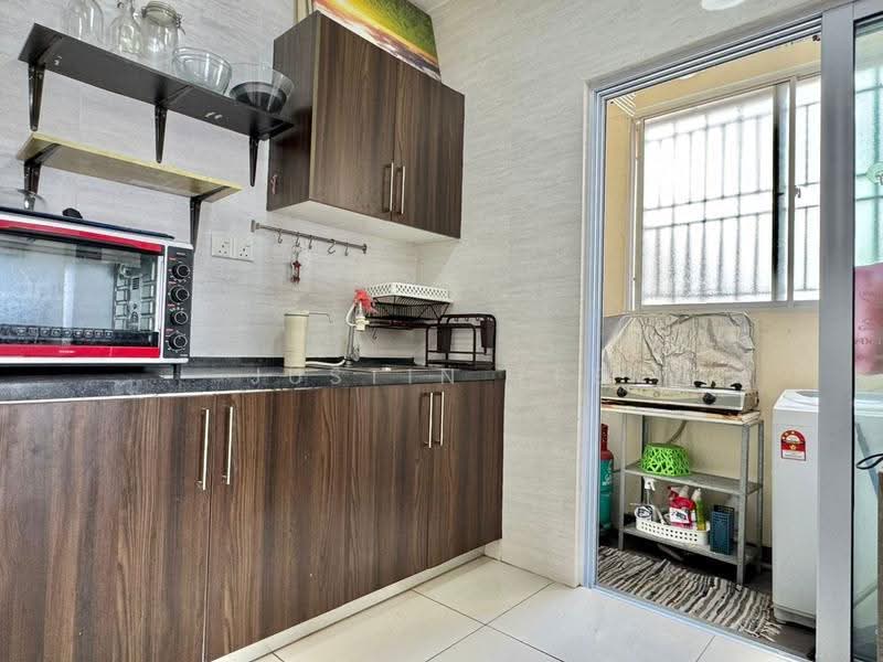 Condominium for Rent at Koi Suites - Justin Tee - Kitchen - PropertyGuru.com.my