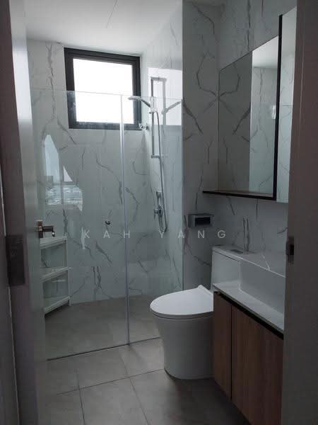 Kediaman Servis untuk Disewa di Savana @ Utropolis - Kah Yang - Bathroom - PropertyGuru.com.my