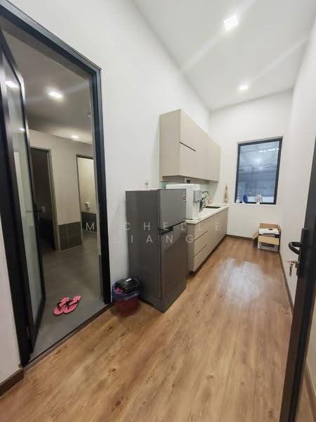Warehouse for Rent in Eco Business Park 2 Senai (Senai) - Michelle Liang - Kitchen - PropertyGuru.com.my