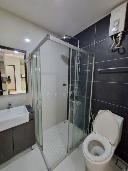 Kondominium untuk Disewa di Amberside @ Country Garden Danga Bay - April Chin - Bathroom - PropertyGuru.com.my