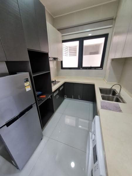Kondominium untuk Disewa di Amberside @ Country Garden Danga Bay - April Chin - Kitchen - PropertyGuru.com.my