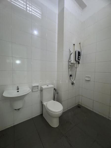Rumah Teres untuk Dijual di Johor Bahru (Johor) - Jocelyn Onn - Bathroom - PropertyGuru.com.my