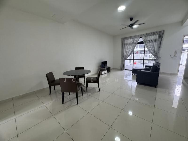 Rumah Teres untuk Dijual di Johor Bahru (Johor) - Jocelyn Onn - Living Room - PropertyGuru.com.my