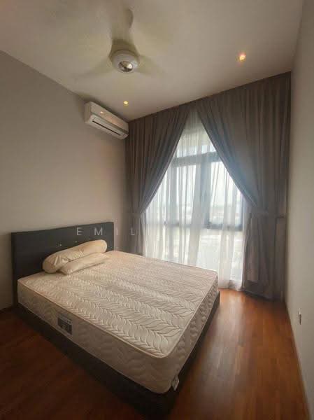 Service Residence for Sale at Crescent Bay Suites (Teluk Bayu) - Emily Hau - Bedroom - PropertyGuru.com.my
