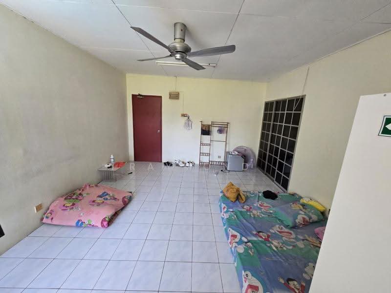 Pangsapuri untuk Disewa di Apartment Bayu - Raymond Siew - Living Room - PropertyGuru.com.my