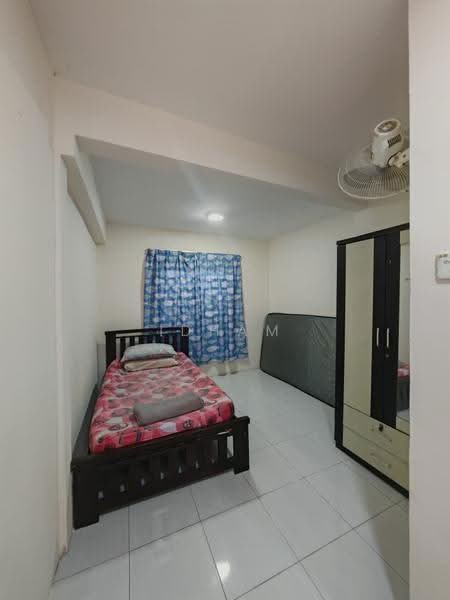Semi-Detached House for Sale in Taman Balok Makmur (Sungai Karang) - Idham Che'Ali - Bedroom - PropertyGuru.com.my