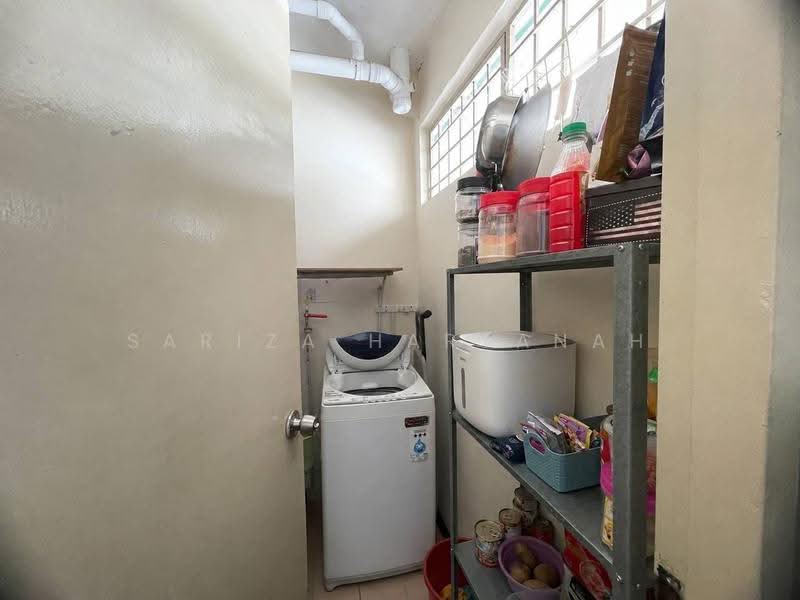 Apartment for Sale at Pangsapuri Sri Tanjung - Sariza Hartanah - Interior - PropertyGuru.com.my