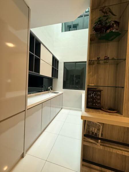 Semi-Detached House for Sale in Telok Panglima Garang (Selangor) - Mavis Teh - Kitchen - PropertyGuru.com.my