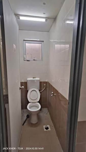 Shop / Office untuk Disewa di Setia Alam (Selangor) - Jack Khor Phor Jiing - Bathroom - PropertyGuru.com.my