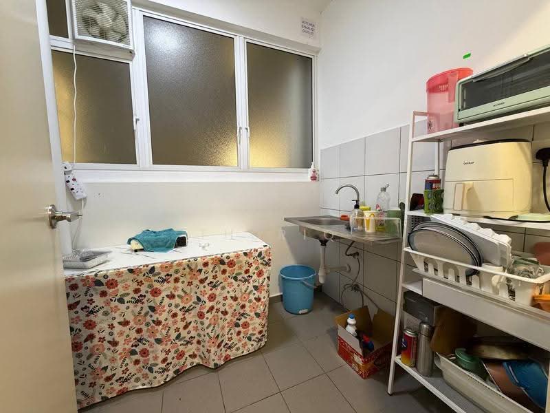 Service Residence for Sale at Tuan 2egacy - Thoriq Suparman - Kitchen - PropertyGuru.com.my
