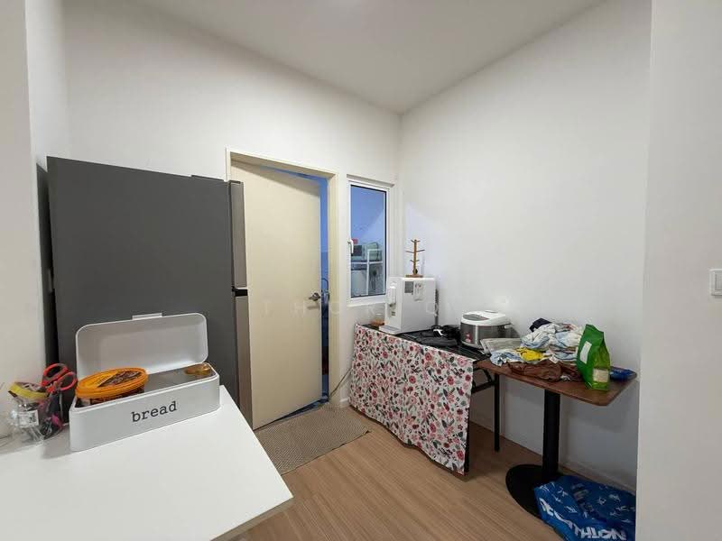 Service Residence for Sale at Tuan 2egacy - Thoriq Suparman - Kitchen - PropertyGuru.com.my