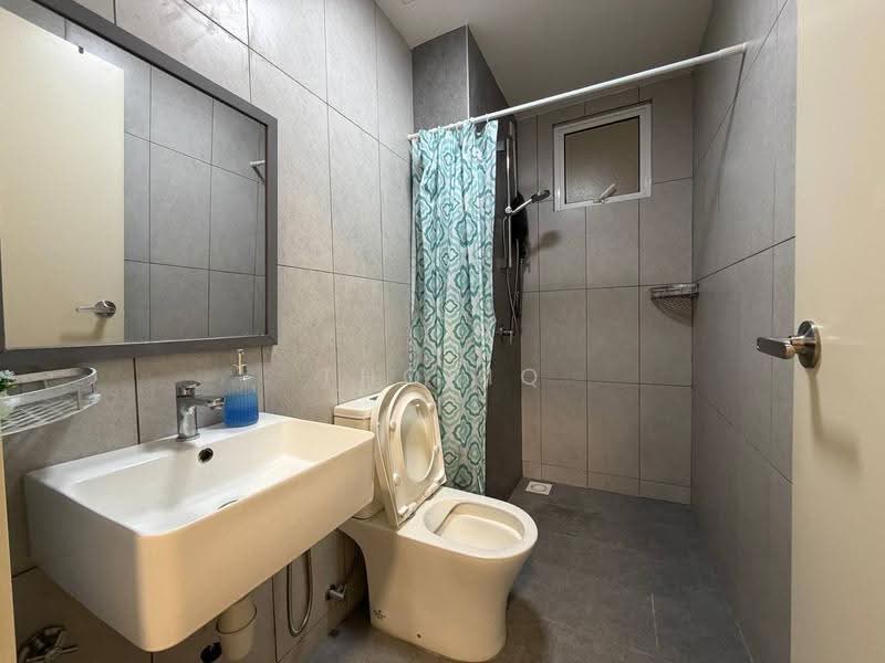 Service Residence for Sale at Tuan 2egacy - Thoriq Suparman - Bathroom - PropertyGuru.com.my