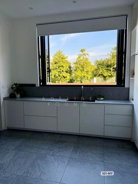 Semi-Detached House for Sale in Setia Alam (Selangor) - Adeline Foong - Kitchen - PropertyGuru.com.my