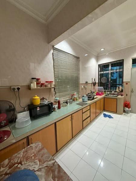 Rumah Teres 1-Tingkat untuk Dijual di Taman Gaya (Ulu Tiram) - Calvin Lee - Kitchen - PropertyGuru.com.my
