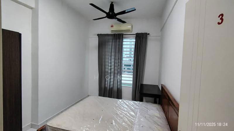 Condominium for Rent at Elit Heights @ Bayan City - Hong . - Bedroom - PropertyGuru.com.my