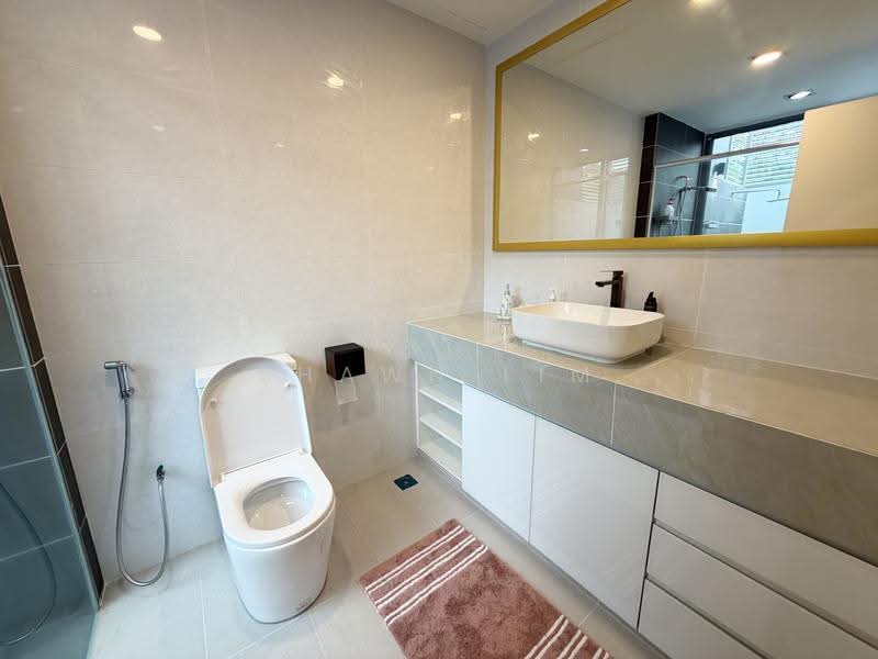 Rumah Teres 2-Tingkat untuk Dijual di Bandar Sungai Long (Selangor) - Shawn Lim - Bathroom - PropertyGuru.com.my