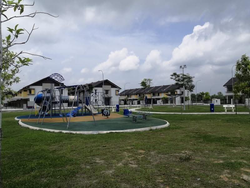 Terraced House for Sale in Bandar Mahkota Banting (Tanjong Duabelas) - Amanda Lock - Exterior - PropertyGuru.com.my