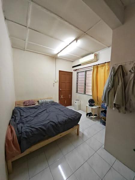 Terraced House for Sale in Taman Bersatu (Rawang) - Dexter Chiew - Bedroom - PropertyGuru.com.my