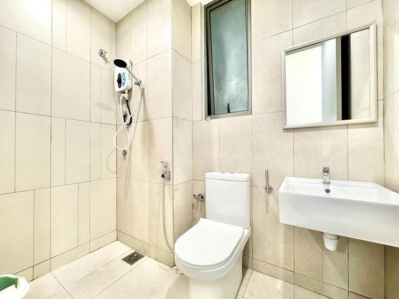 Service Residence for Rent at Kenwingston Platz - Thoriq Suparman - Bathroom - PropertyGuru.com.my