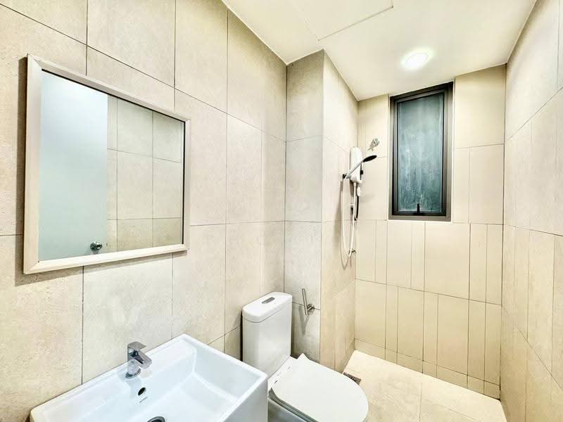 Service Residence for Rent at Kenwingston Platz - Thoriq Suparman - Bathroom - PropertyGuru.com.my