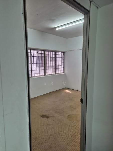 Pejabat untuk Disewa di Jalan Klang Lama (Old Klang Road) (Kuala Lumpur) - Eric Tan - Interior - PropertyGuru.com.my
