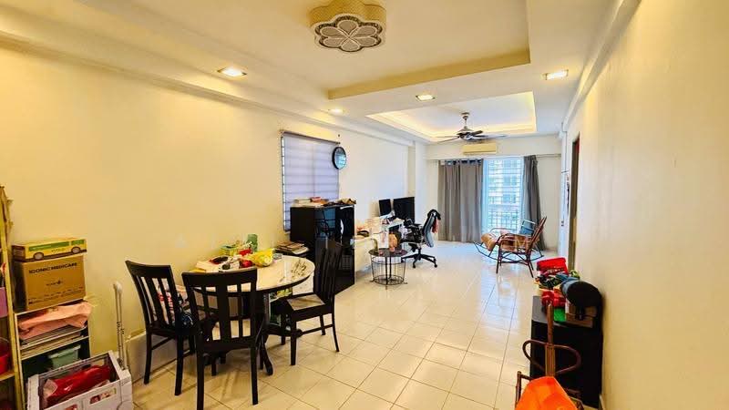 Kondominium untuk Dijual di Langat Jaya Condominium - Azli Ibrahim - Living Room - PropertyGuru.com.my