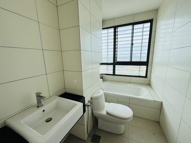 Condominium for Sale at Marinox Sky Villas - Kerly Kee - Bathroom - PropertyGuru.com.my