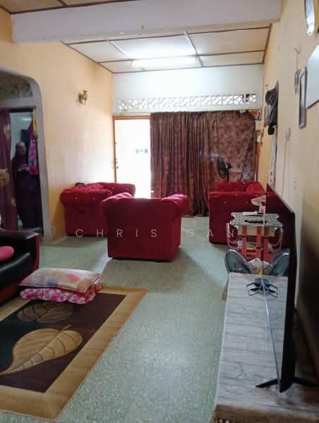 1-storey Terraced House for Sale in Air Putih (Kuantan) - Chris Gan - Living Room - PropertyGuru.com.my
