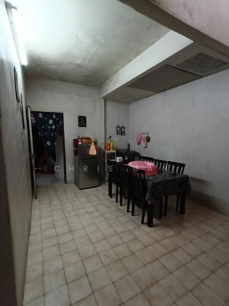 1-storey Terraced House for Sale in Air Putih (Kuantan) - Chris Gan - Dining Room - PropertyGuru.com.my