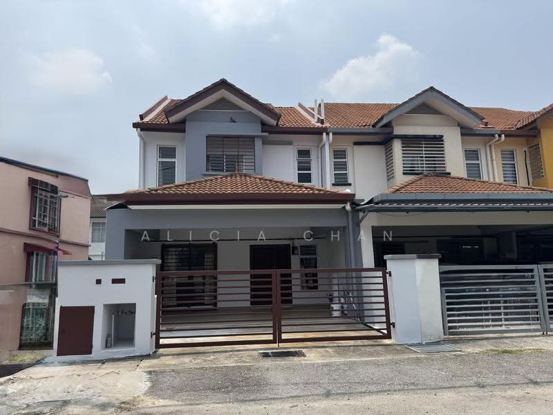 Terraced House for Rent in Bandar Springhill (Jimah) - Alicia Chan - 2 Storey Terrance house End Lot - PropertyGuru.com.my