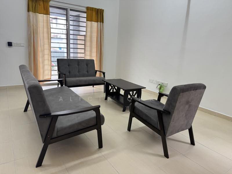 Terraced House for Rent in Bandar Springhill (Jimah) - Alicia Chan - New Sofa Set - PropertyGuru.com.my