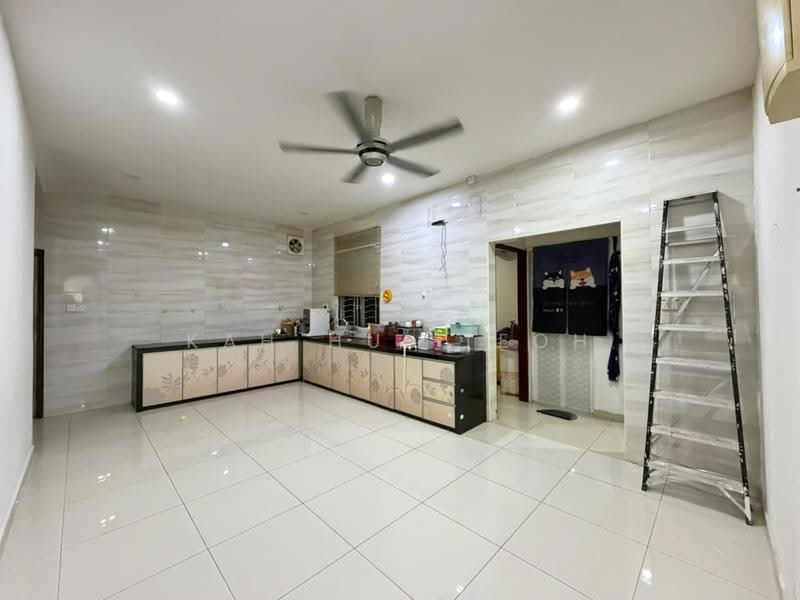 Semi-Detached House for Rent in Kampung Aston (Bukit Mertajam) - Kah Hui Teoh - Kitchen - PropertyGuru.com.my