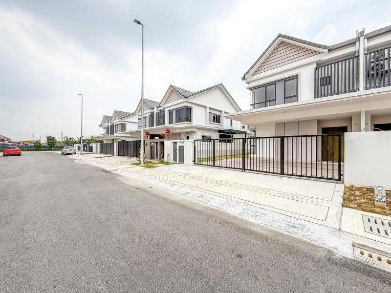Semi-Detached House for Sale in Cyber 10 (Cyberjaya) - Izzat Zamros - Exterior - PropertyGuru.com.my