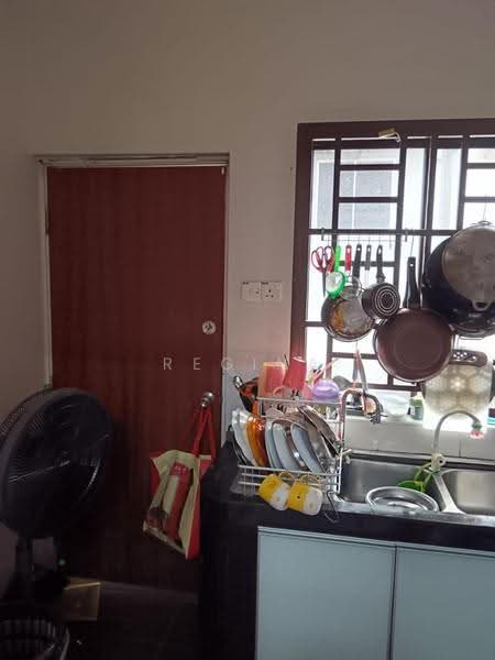 1-storey Terraced House for Sale in Taman Jaya Mas (Skudai) - Regina Khor - Kitchen - PropertyGuru.com.my