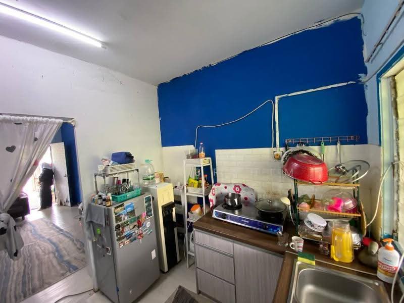 Rumah Teres 2-Tingkat untuk Dijual di Taman Tasik Semenyih (Semenyih) - Azli Ibrahim - Kitchen - PropertyGuru.com.my