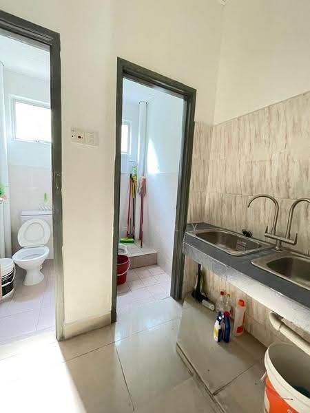 Shop / Office for Rent in Rawang (Selangor) - Shirly Ng - Bathroom - PropertyGuru.com.my