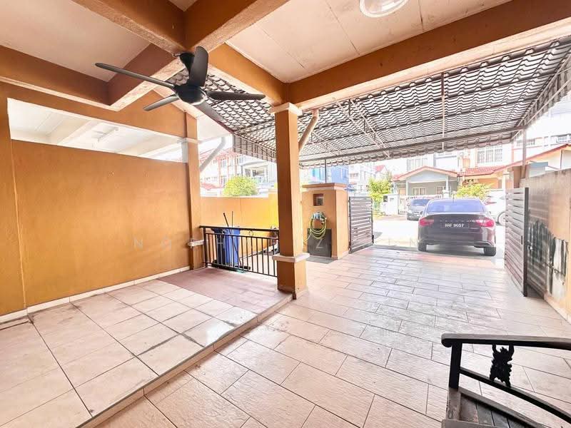 3-storey Terraced House for Sale in Seksyen U5 (Shah Alam) - Norhafiz Bin Mohd Nor - Exterior - PropertyGuru.com.my