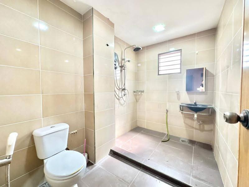 3-storey Terraced House for Sale in Seksyen U5 (Shah Alam) - Norhafiz Bin Mohd Nor - Bathroom - PropertyGuru.com.my