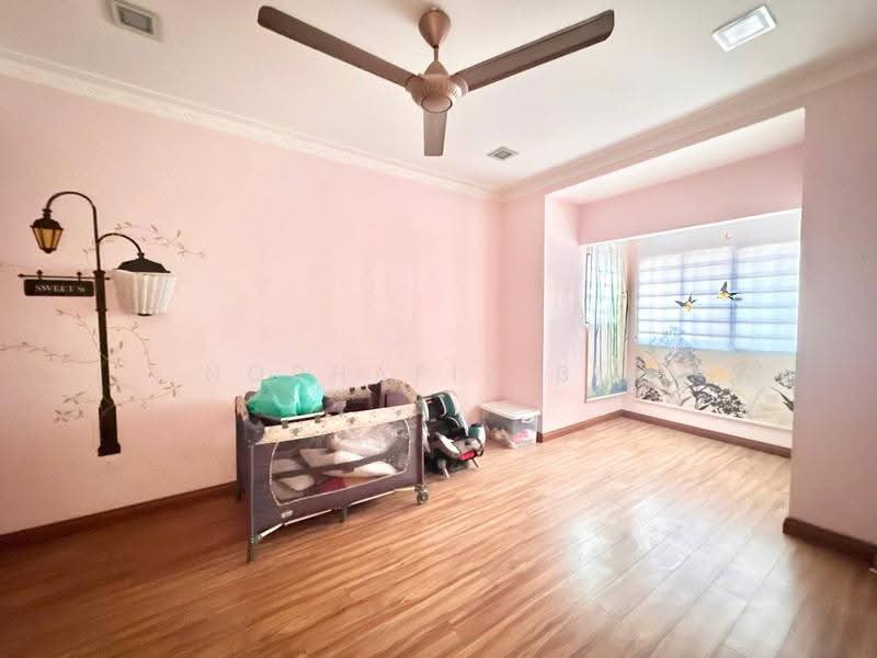 3-storey Terraced House for Sale in Seksyen U5 (Shah Alam) - Norhafiz Bin Mohd Nor - Bedroom - PropertyGuru.com.my