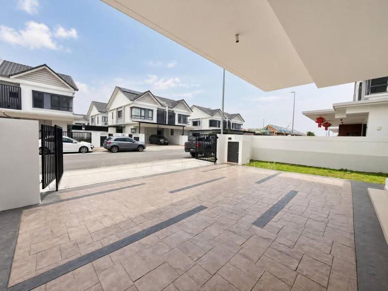 Rumah Berkembar untuk Dijual di Cyberjaya (Selangor) - Azizirrahim . - Exterior - PropertyGuru.com.my